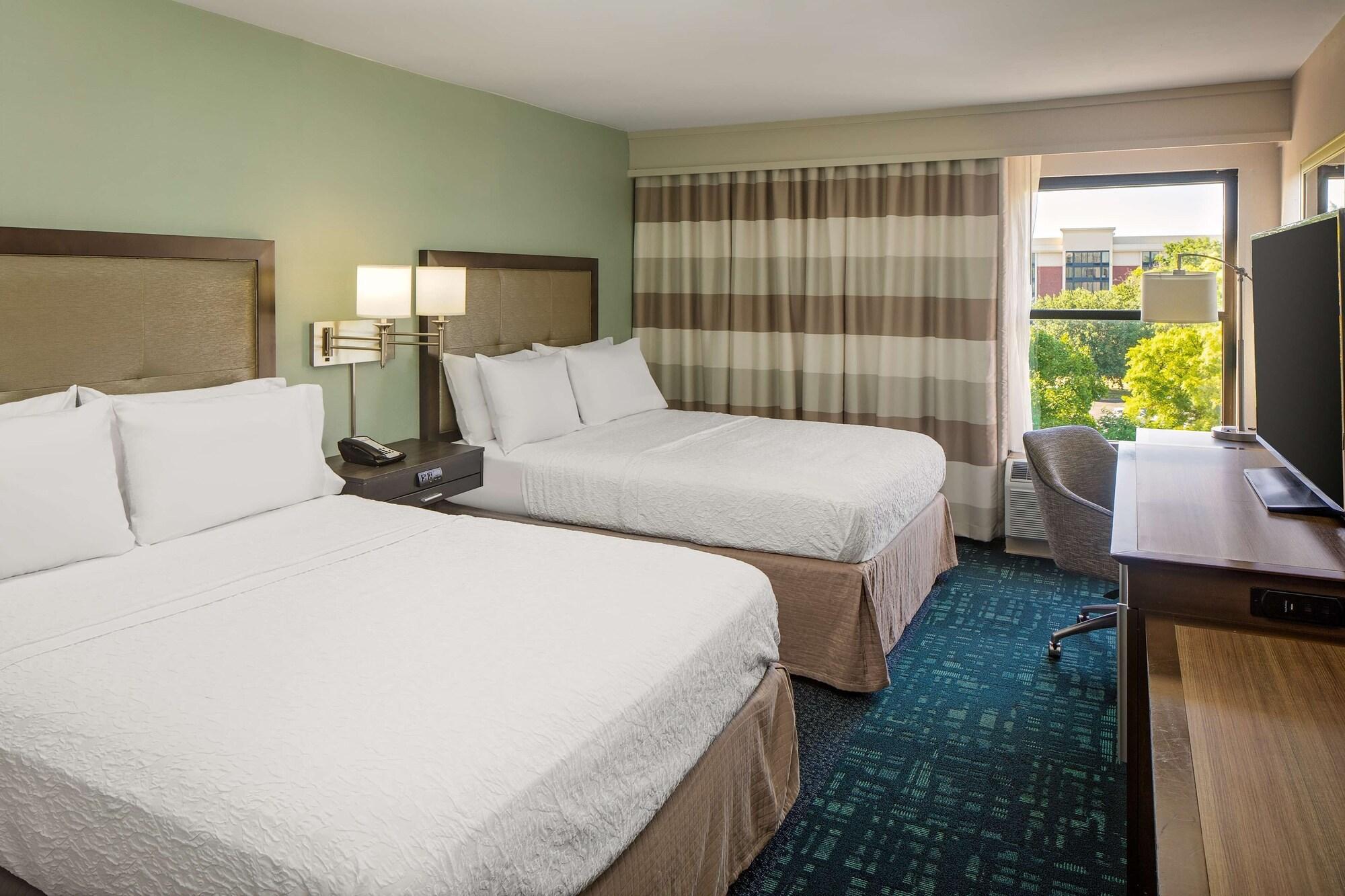 Hampton Inn & Suites Nashville-Airport Bagian luar foto