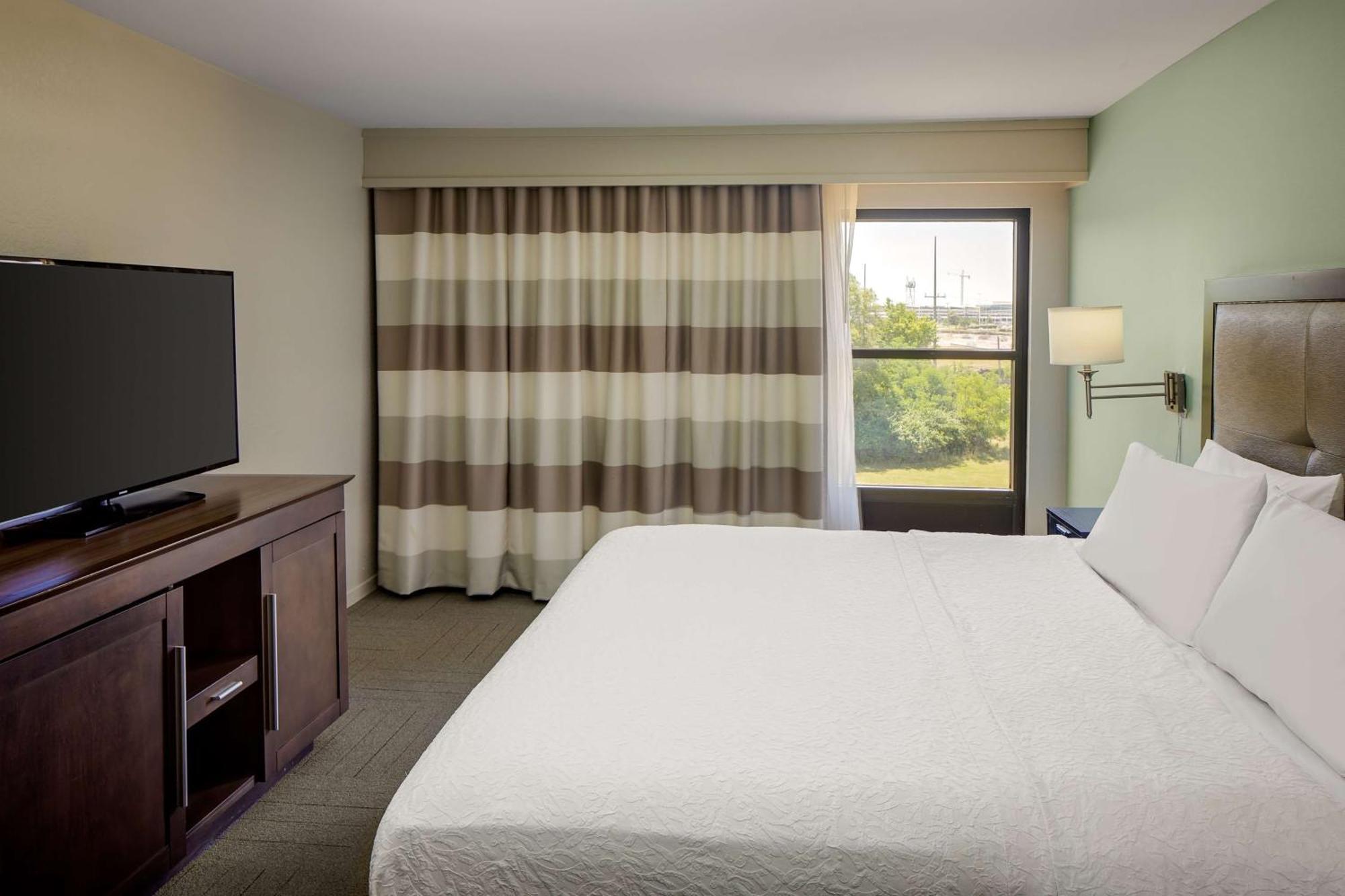 Hampton Inn & Suites Nashville-Airport Bagian luar foto