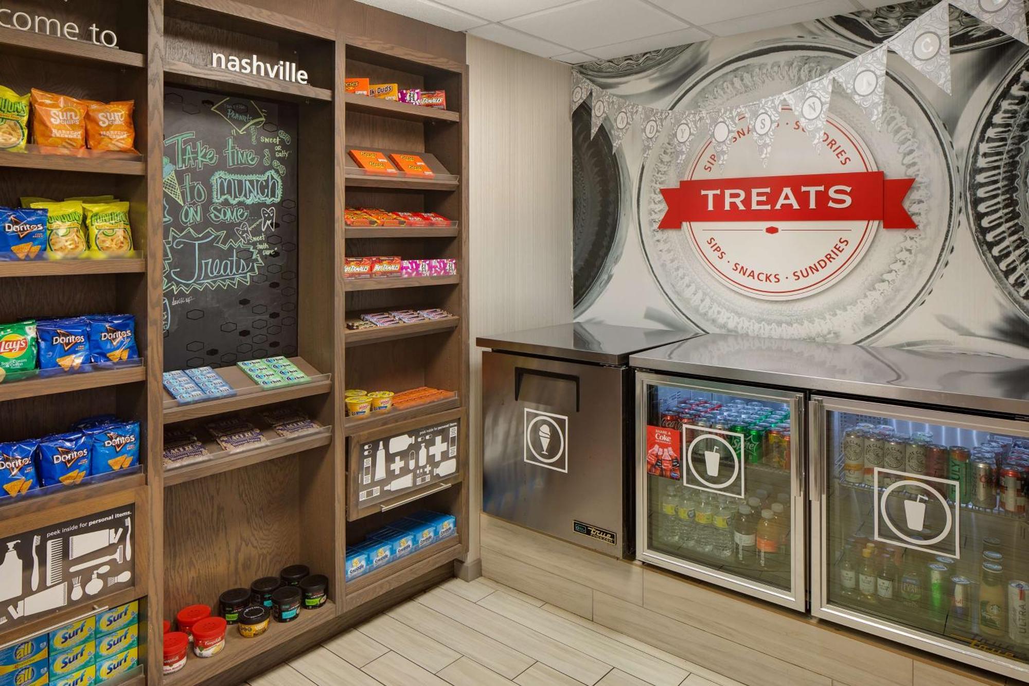 Hampton Inn & Suites Nashville-Airport Bagian luar foto