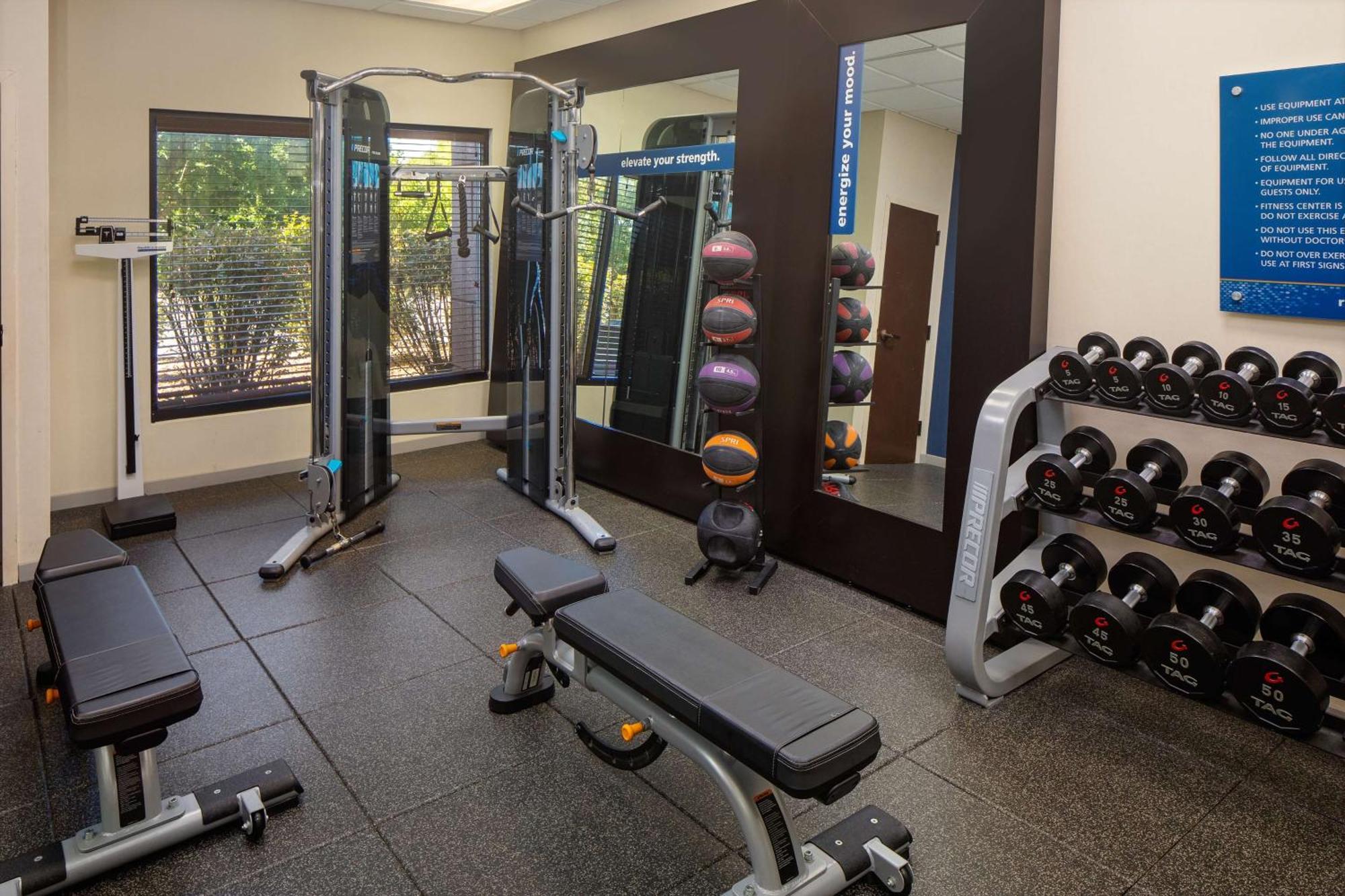 Hampton Inn & Suites Nashville-Airport Bagian luar foto
